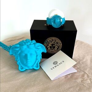 NWOT Versace Women's Swiss Medusa Pop Turquoise Silicone Strap Watch 39mm Set